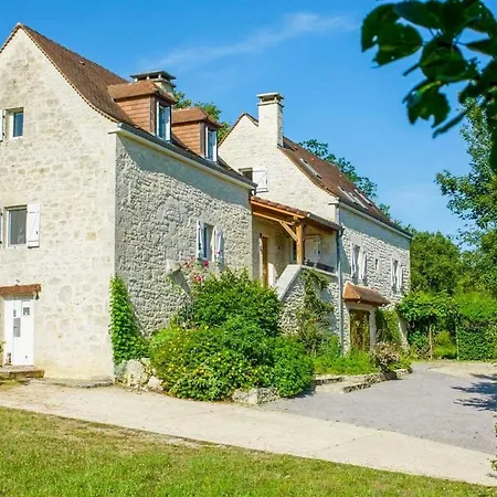 Le Prieure Beautiful 4 Bedroom Stone With Pool Апартаменты Saint-Germain-du-Bel-Air