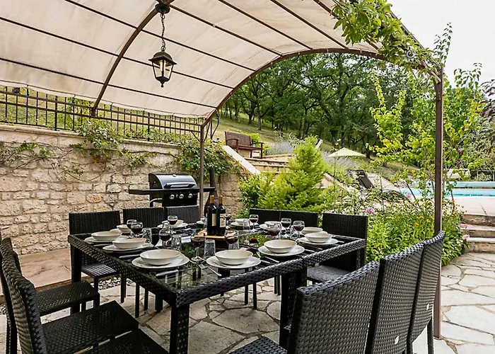 Le Prieure Beautiful 4 Bedroom Stone With Pool * Saint-Germain-du-Bel-Air