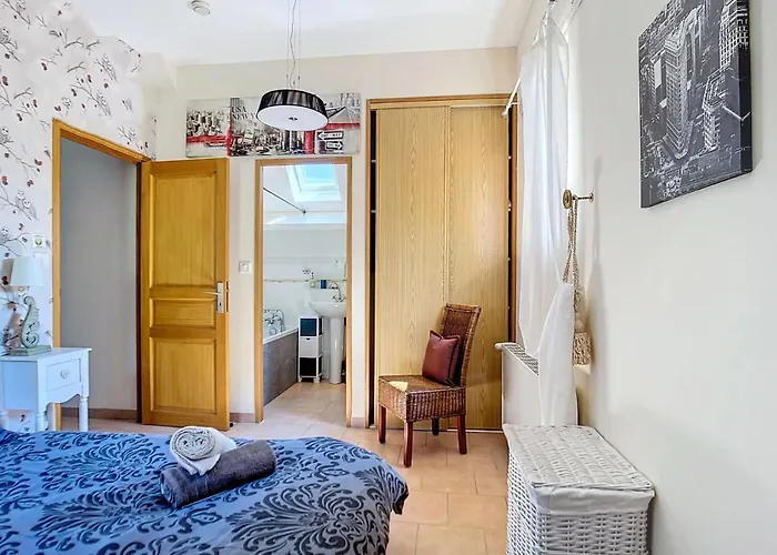 Le Prieure Beautiful 4 Bedroom Stone With Pool Apartament