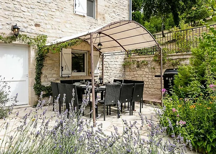 Le Prieure Beautiful 4 Bedroom Stone With Pool Saint-Germain-du-Bel-Air